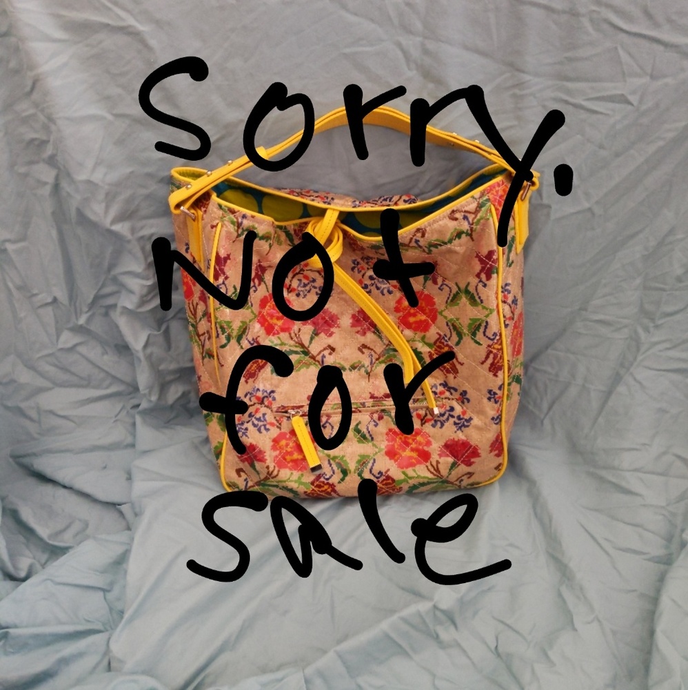 Vera Bradley Designs Fenwick Hobo Folkloric